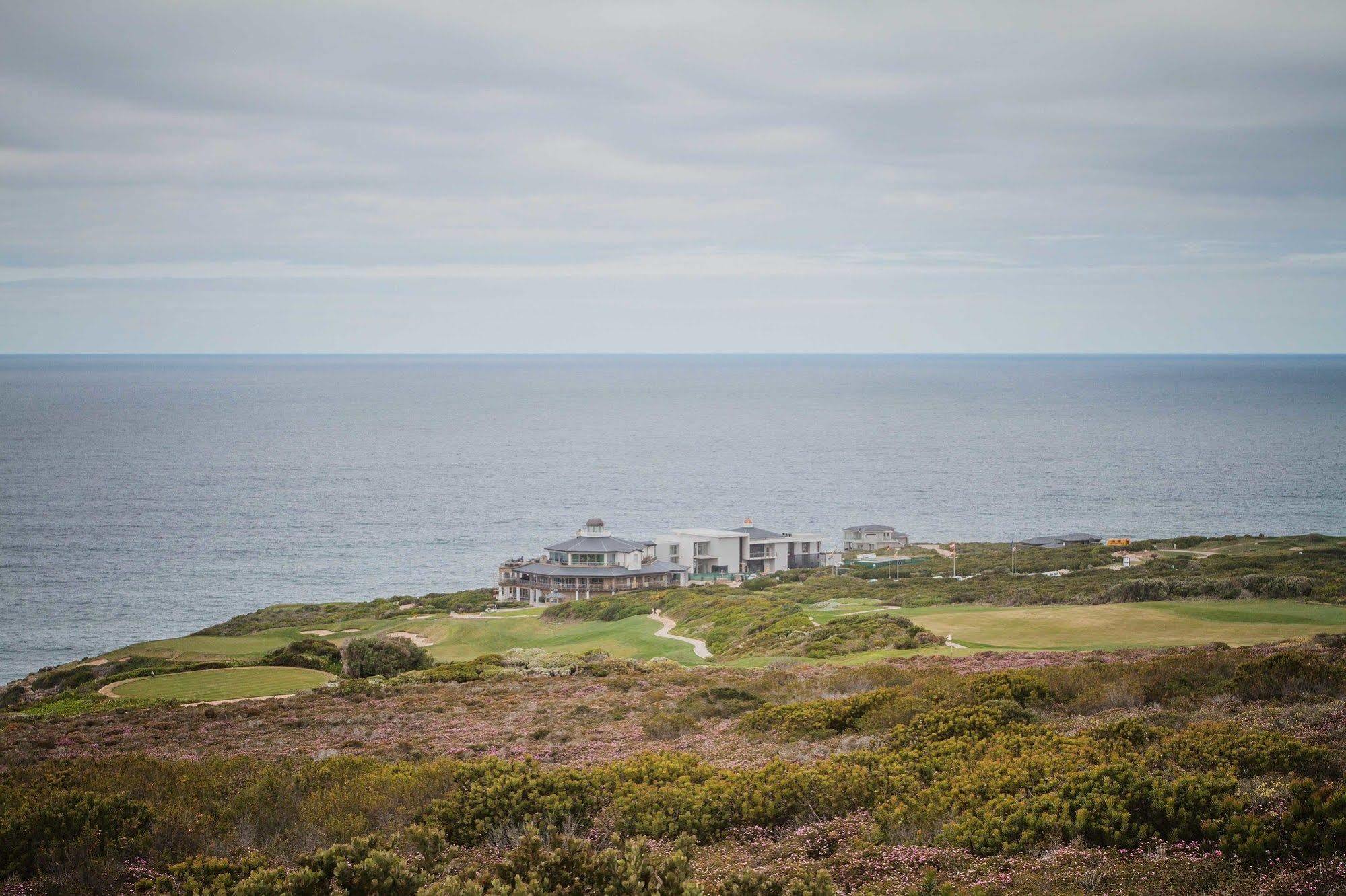 Aan De Zee @ Pinnacle Self - Catering Villas Mosselbaai Buitenkant foto