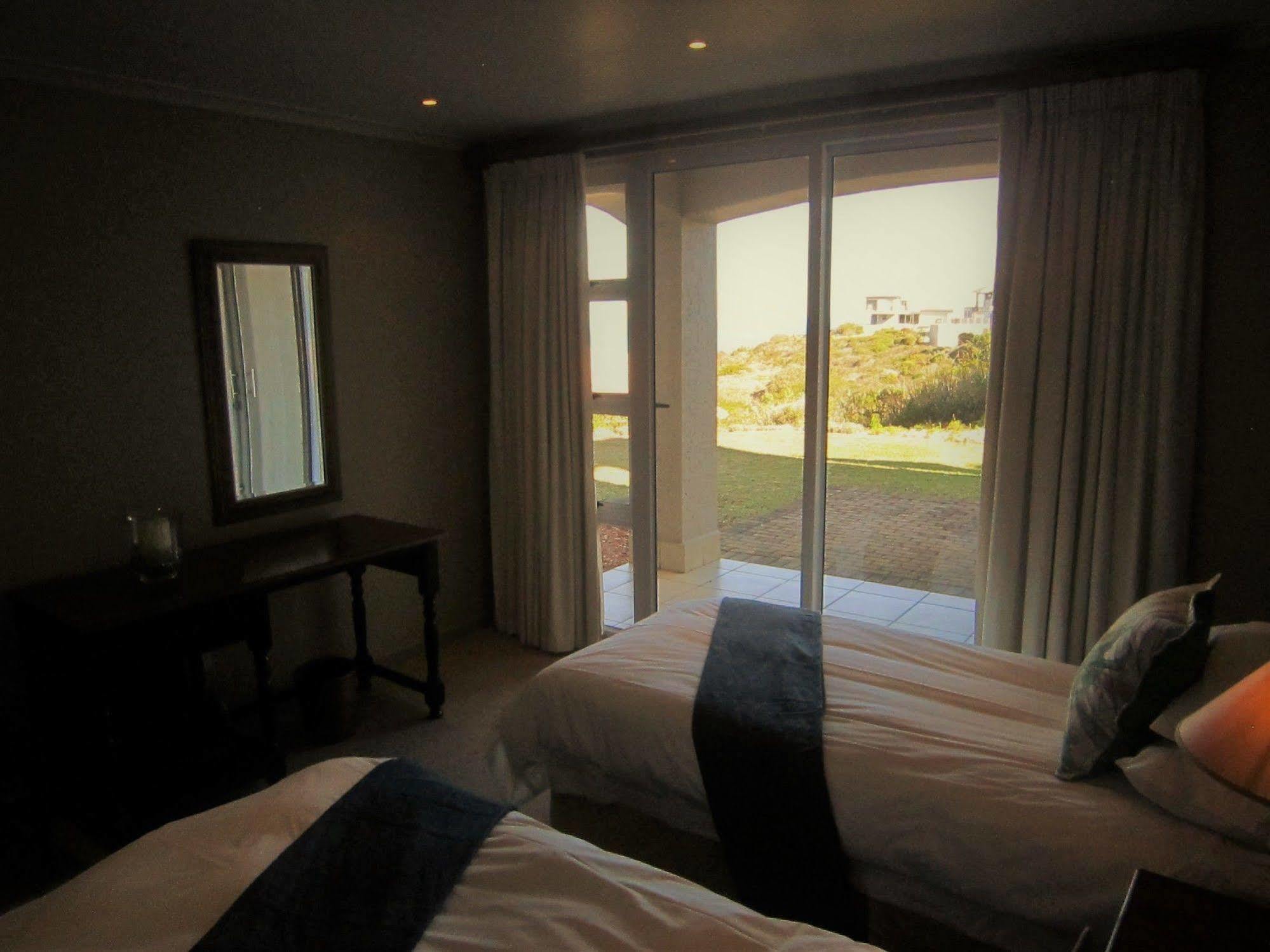 Aan De Zee @ Pinnacle Self - Catering Villas Mosselbaai Buitenkant foto